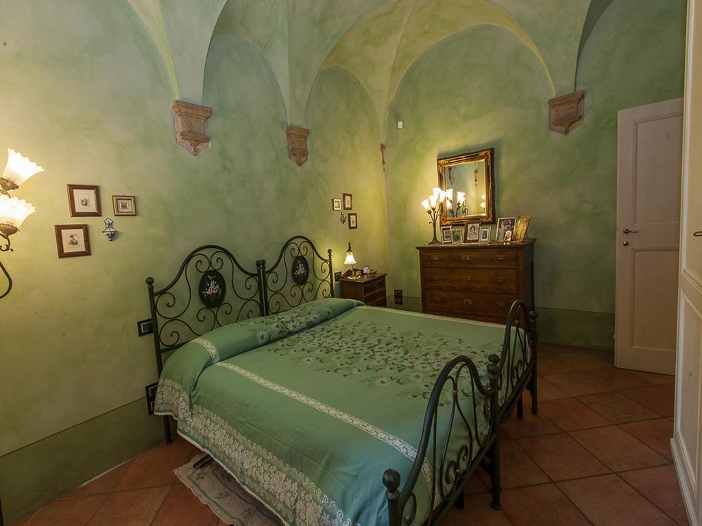 Apartment Residenza Gabrielli Sarteano Kamer foto
