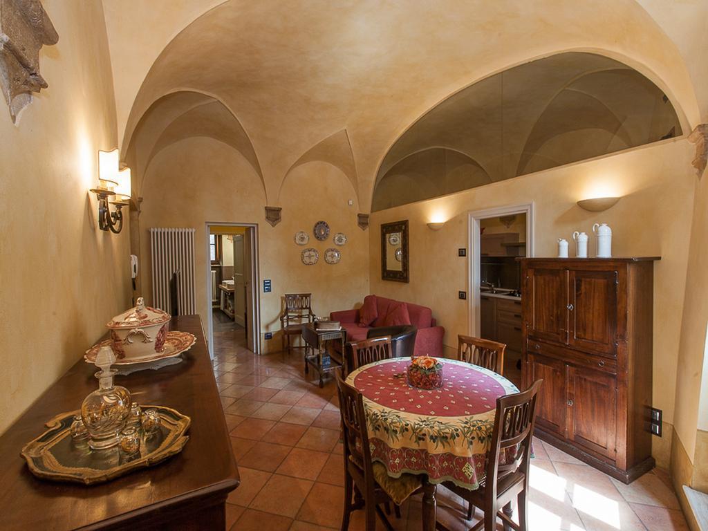 Apartment Residenza Gabrielli Sarteano Kamer foto